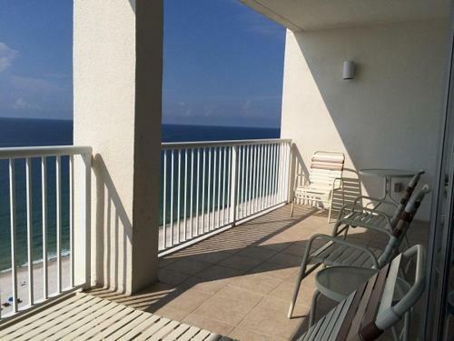 Apartamento Island Tower 1802 Condo