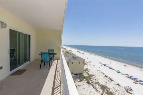 Apartamento Crystal Shores 704 Condo