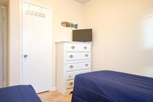 Apartamento West Beach Condo #144037