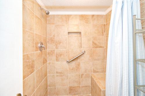 Apartamento West Beach Condo #144037