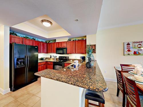 Apartamento 1010 West Beach Condo Unit 604