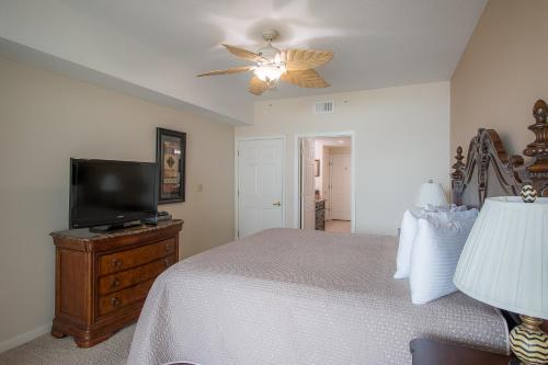Legacy I 705 - Three Bedroom Apartment