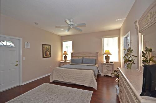 Villa Calabay Parc At Tower Lake 215835