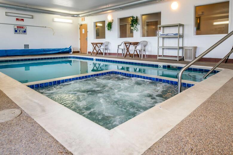 Hotel Econo Lodge Airport