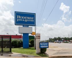 Hotel Rodeway Inn & Suites