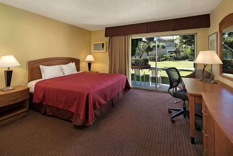 Best Western Golden Sails Hotel
