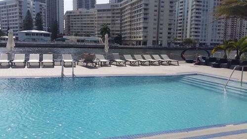 Beachwalk Studio Apartment 09