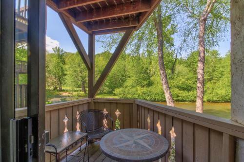 Apartamento Chattahoochee River Edge Condominiums