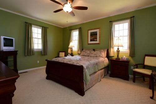 Forest Hill Home