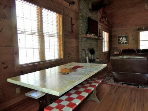 Deep Gap Lodge Cabin