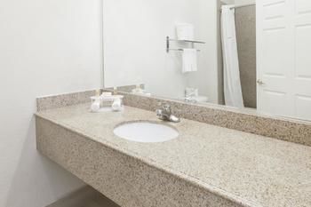 Holiday Inn Express Hotel & Suites Pasadena