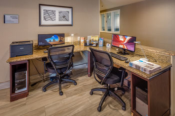 Hotel Best Western Airport Inn & Suites
