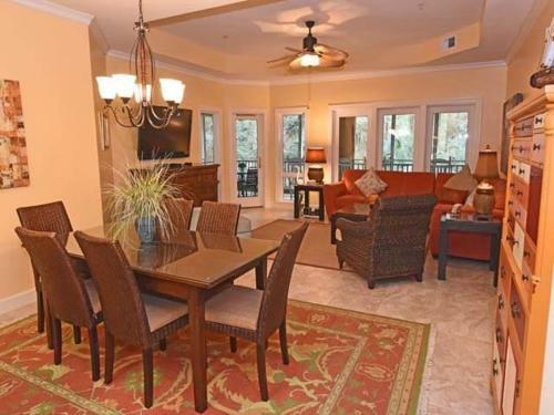 8126 Wendover Dunes Villa