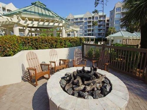 4201 Windsor Court Villa