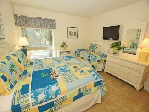 463 Captain's Walk Villa