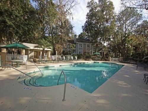 7651 Huntington Villa