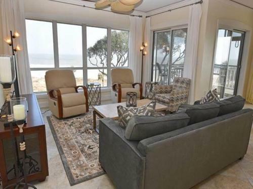 3407 Windsor Court Villa