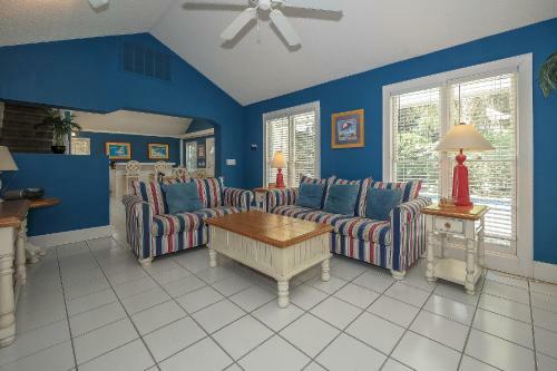 3 Night Hawk Home