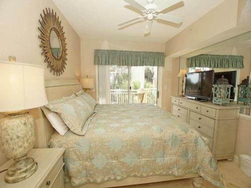 6204 Hampton Place Villa
