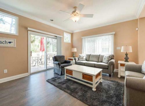 3 Laurel Lane