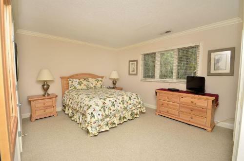 66 Kingston Dunes