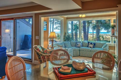 1417 South Beach Villa
