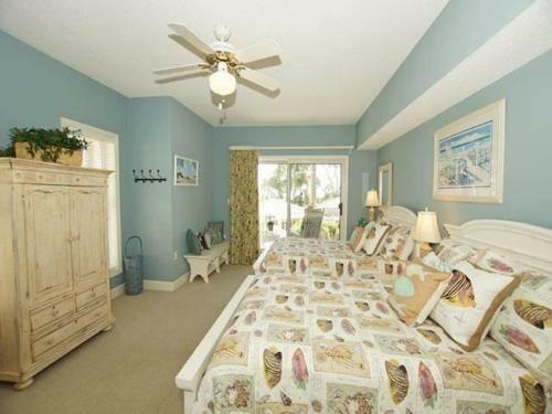 5105 Hampton Place Villa