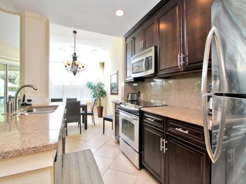 Villa 711 Barrington Park