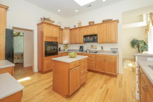 14 Promontory Ct. Home