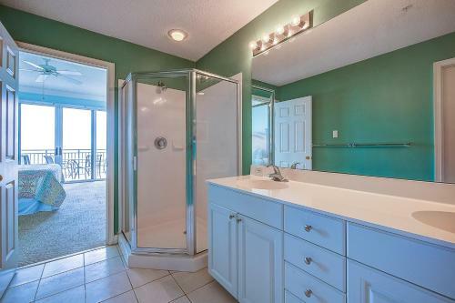 Villa 3401 Seacrest