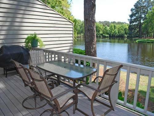 3347 Lake Forest Villas Villa