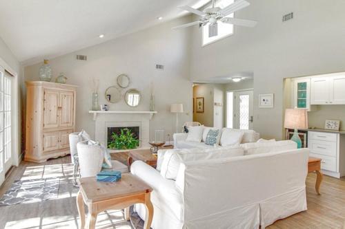 2 East Wind Home