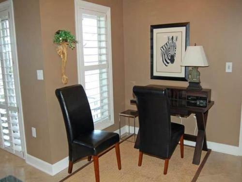5208 Hampton Place Villa