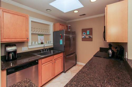 5 Hollyberry Lane Home