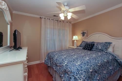 5 Hollyberry Lane Home