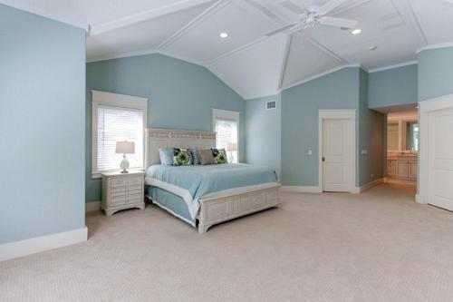 1b Sea Lane Home