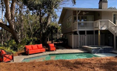 1b Sea Lane Home