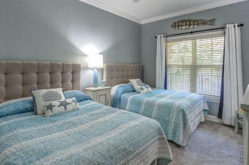 Villa 203 North Shore Place