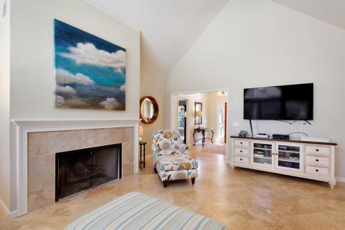 48 Dune Lane Home
