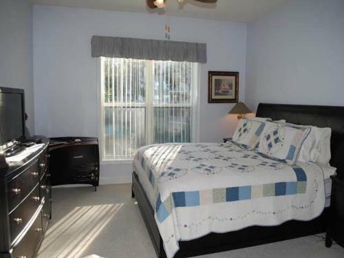 6205 Hampton Place Villa