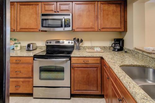Shorewood 136 Villa