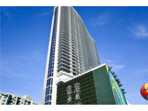 Apartamento Contemporary Beach Resort Condos