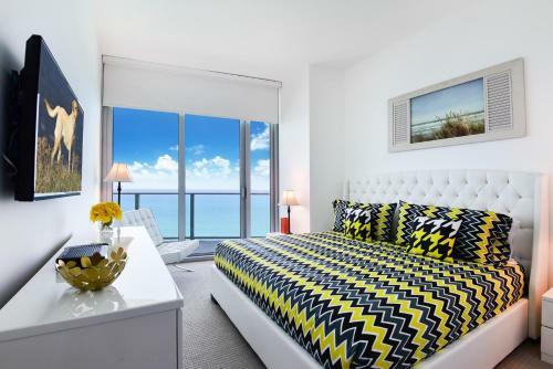Apartamento Contemporary Beach Resort Condos