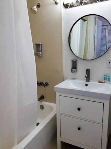 Apartamento Hollywood Beachfront Condo W/pool