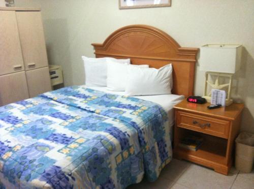 Hollywood Beach Resort-cute Petite Studio