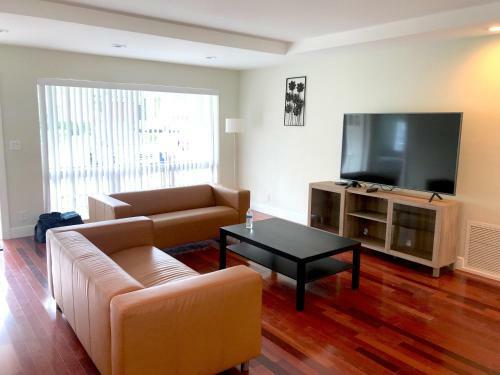 Best Area Spacious 4br Home Pool Min To Beach