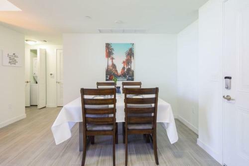 Aparthotel Luxury 2 Br Condos With Balcony