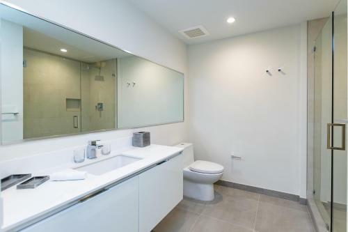 Ch Deluxe Apartments