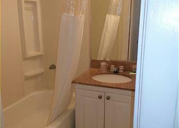 Hollywood Beach Resort - Renovated Large Studio