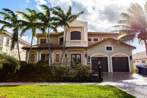 Villa Luxurious 4/4 House With Boat Dock